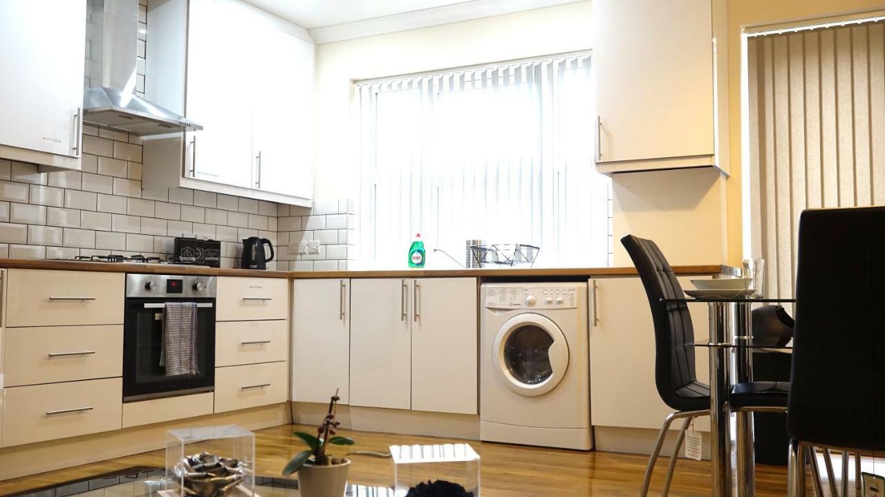 Heathrow Ensuite Rooms- Auto Check In London Kültér fotó